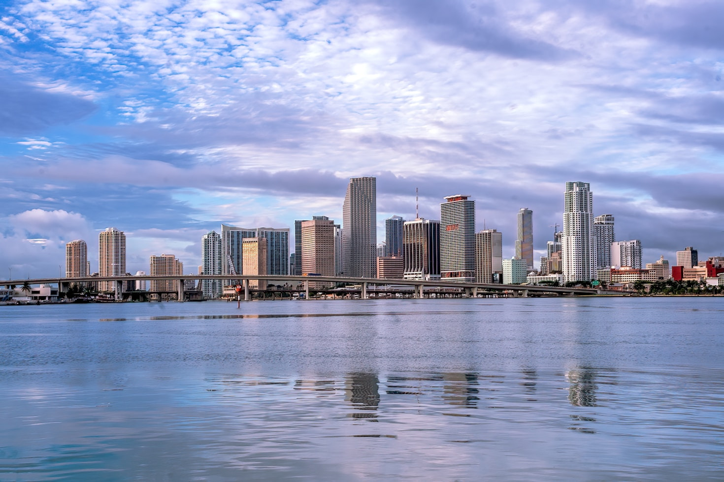 10 Tips for Buying Real Estate in Miami